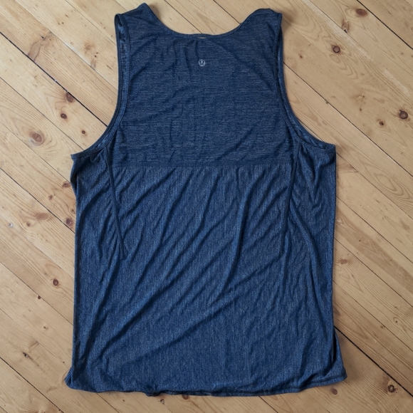 Men's Lulu Lemon Workout Tanktop - Picture 2 of 2